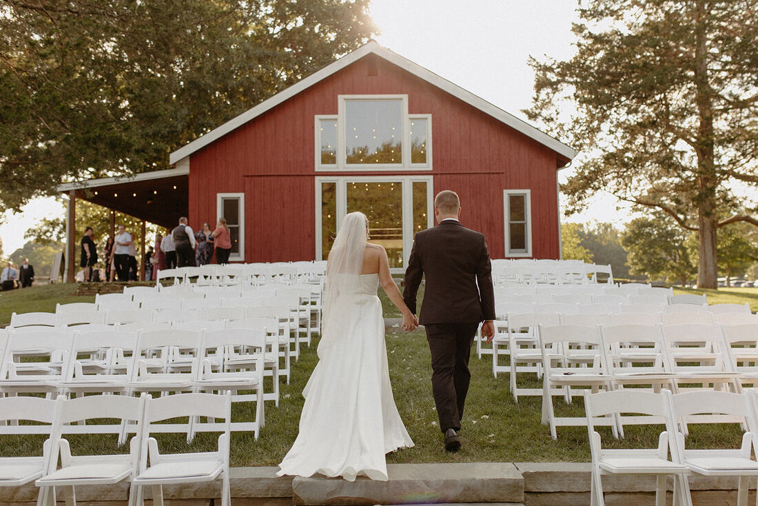 Elegant Barn Wedding Ceremony at Cedarmont Farm